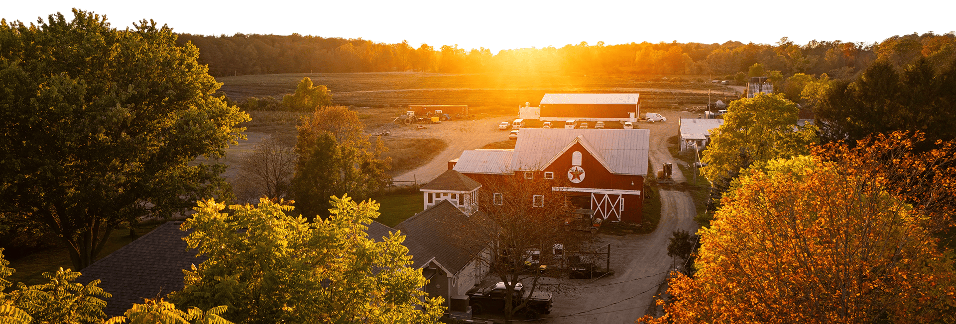 Cropped Banner Ad of Sunset of Sapphire Farms